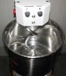 Teigkneter geöffnet, Kessel 11 Liter, bis maximal 7,5Kg Brotteig